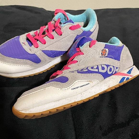 Reebok tennis shoes - Picture 7 of 15